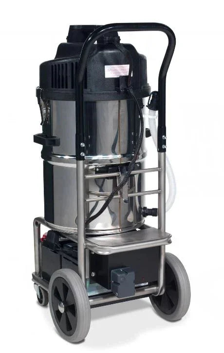 Numatic WVB750 & WVDB750 Battery Wet & Dry Vacuum | Industrial 31L